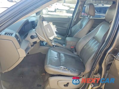 Zdjęcie 7 z 14 samochodu: 2006 JEEP GRAND CHEROKEE LAREDO VIN:1J4HR48N46C335926 - miniatura