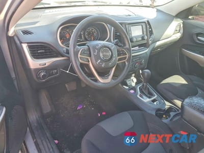 Zdjęcie 8 z 12 samochodu: 2017 JEEP CHEROKEE SPORT VIN:1C4PJLABXHW643395 - miniatura