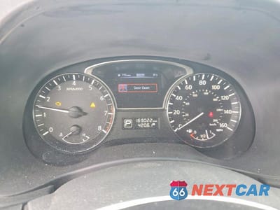 Zdjęcie 9 z 12 samochodu: 2014 NISSAN PATHFINDER SV VIN:5N1AR2MM4EC616630 - miniatura