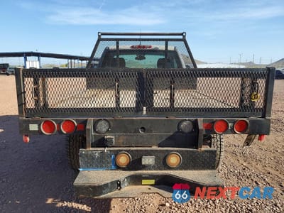 Zdjęcie 6 z 12 samochodu: 2009 CHEVROLET SILVERADO FLATBED TRUCK VIN:1GCHC44KX9E128758 - miniatura