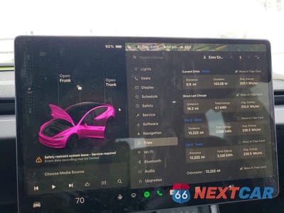Zdjęcie 9 z 12 samochodu: 2024 TESLA MODEL 3 VIN:5YJ3E1EA4RF746441 - miniatura