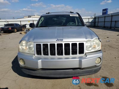 Piąte zdjęcie samochodu w środku: 2005 JEEP GRAND CHEROKEE LAREDO VIN:1J4GS48K65C525196 - miniatura