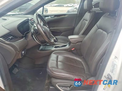 Zdjęcie 7 z 12 samochodu: 2018 LINCOLN MKC BLACK LABEL VIN:5LMCJ4D96JUL12482 - miniatura