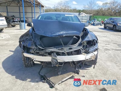Piąte zdjęcie samochodu w środku: 2025 TESLA MODEL 3 VIN:5YJ3E1EAXSF926092 - miniatura