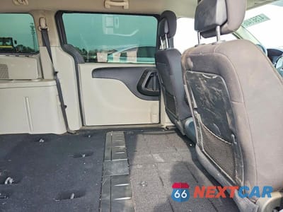 Zdjęcie 10 z 12 samochodu: 2018 DODGE GRAND CARAVAN SE VIN:2C4RDGBG4JR170707 - miniatura