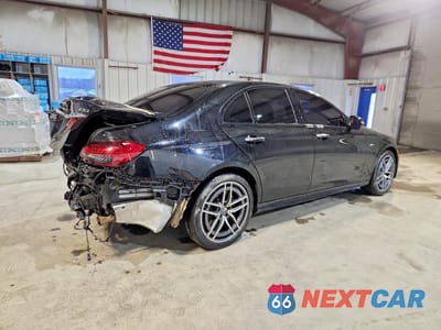 Trzecie zdjęcie samochodu z tyłu: 2022 MERCEDES-BENZ E AMG 53 4MATIC VIN:W1KZF6BB3NB027475 - miniatura