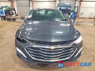 Piąte zdjęcie samochodu w środku: 2019 CHEVROLET MALIBU LT VIN:1G1ZD5ST7KF182093 - miniatura