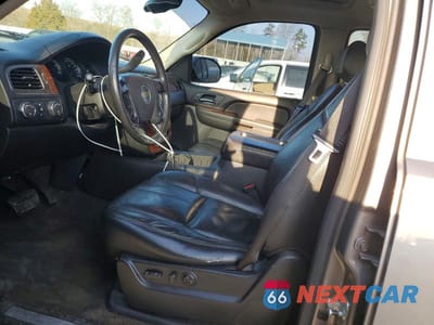 Zdjęcie 7 z 12 samochodu: 2007 CHEVROLET TAHOE K1500 VIN:1GNFK13067J123996 - miniatura