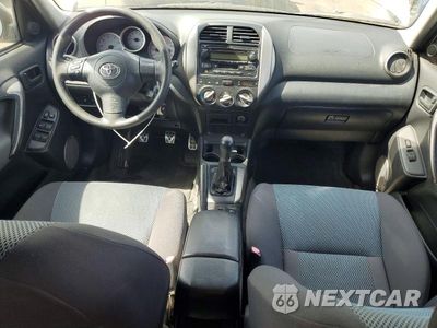 Zdjęcie 8 z 13 samochodu: 2005 TOYOTA RAV4 BASE VIN:JTEGD20V050070725 - miniatura