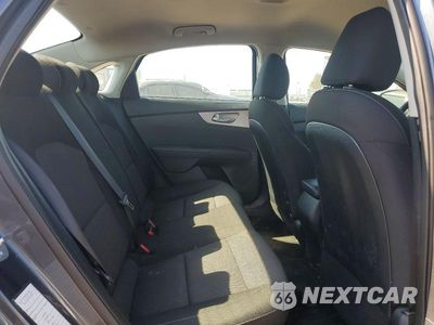 Zdjęcie 10 z 12 samochodu: 2024 KIA FORTE LX VIN:3KPF24AD2RE754227 - miniatura