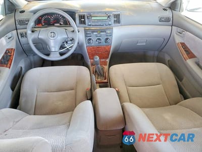 Zdjęcie 8 z 11 samochodu: 2005 TOYOTA COROLLA LE VIN:1NXBR30E95Z454397 - miniatura