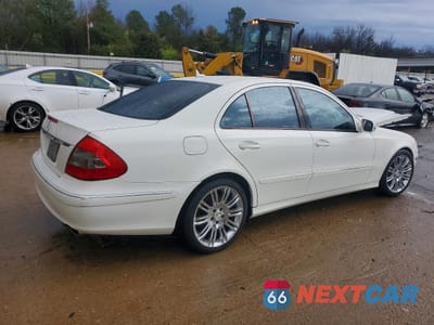 Trzecie zdjęcie samochodu z tyłu: 2007 MERCEDES-BENZ E 550 VIN:WDBUF72X97B041890 - miniatura