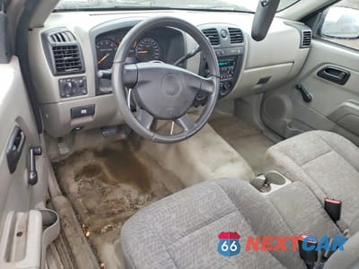 Zdjęcie 8 z 14 samochodu: 2004 CHEVROLET COLORADO VIN:1GCDT148348190429 - miniatura
