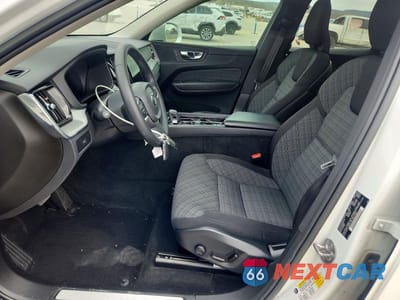 Zdjęcie 7 z 14 samochodu: 2023 VOLVO XC60 ULTIMATE VIN:YV4L12DV1P1211740 - miniatura