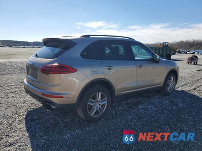 Trzecie zdjęcie samochodu z tyłu: 2016 PORSCHE CAYENNE VIN:WP1AA2A21GKA15097 - miniatura
