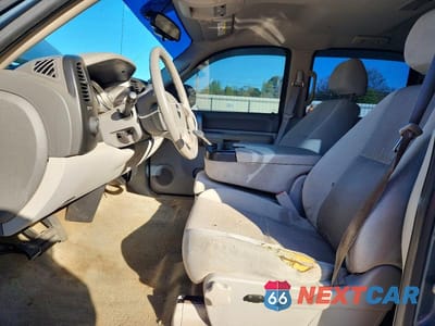 Zdjęcie 7 z 12 samochodu: 2009 GMC SIERRA K1500 SLE VIN:3GTEK23339G271256 - miniatura