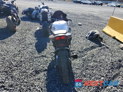 Czwarte zdjęcie samochodu z boku: 2024 SUZUKI GSX-R750 VIN:JS1GR7MA0R7100081 - miniatura