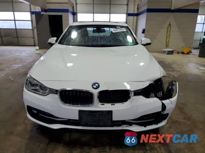 Piąte zdjęcie samochodu w środku: 2016 BMW 328 I SULEV VIN:WBA8E9G52GNT82584 - miniatura