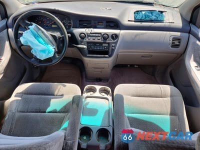 Zdjęcie 8 z 14 samochodu: 2000 HONDA ODYSSEY VIN:2HKRL1855YH552113 - miniatura