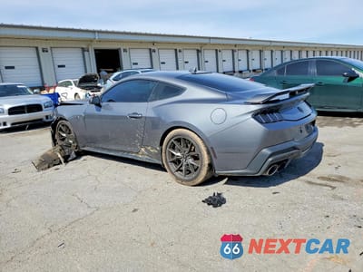 Drugie zdjęcie samochodu z przodu: 2024 FORD MUSTANG DARK HORSE VIN:1FA6P8R0XR5506223 - miniatura