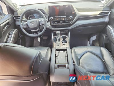 Zdjęcie 8 z 13 samochodu: 2021 TOYOTA HIGHLANDER LIMITED VIN:5TDYZRAH7MS037065 - miniatura