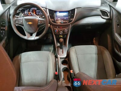 Zdjęcie 8 z 12 samochodu: 2020 CHEVROLET TRAX LS VIN:KL7CJNSB5LB325058 - miniatura