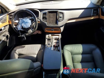 Zdjęcie 8 z 13 samochodu: 2024 VOLVO XC90 PLUS VIN:YV4H60CEXR1221750 - miniatura