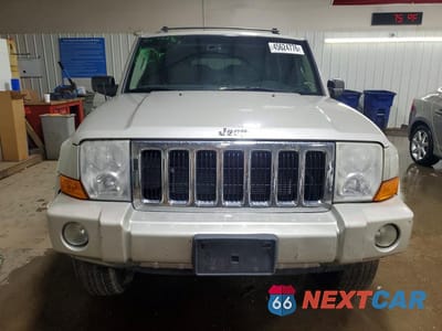 Piąte zdjęcie samochodu w środku: 2007 JEEP COMMANDER LIMITED VIN:1J8HH58207C554364 - miniatura