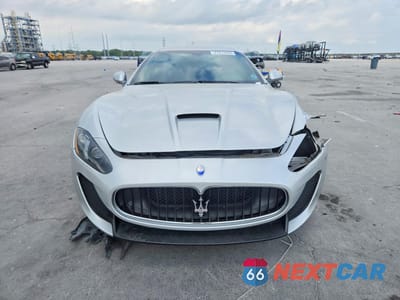 Piąte zdjęcie samochodu w środku: 2014 MASERATI GRANTURISMO S VIN:ZAM45VLA5E0114602 - miniatura