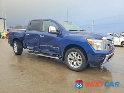 Czwarte zdjęcie samochodu z boku: 2020 NISSAN TITAN SV VIN:1N6AA1ED3LN509345 - miniatura