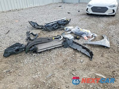 Zdjęcie 12 z 12 samochodu: 2022 AUDI SQ5 PREMIUM VIN:WA1A4AFY3N2094649 - miniatura