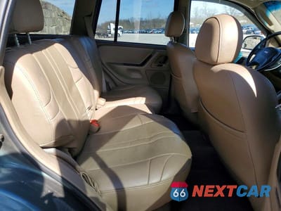 Zdjęcie 11 z 14 samochodu: 2004 JEEP GRAND CHEROKEE LAREDO VIN:1J4GW48S34C174010 - miniatura