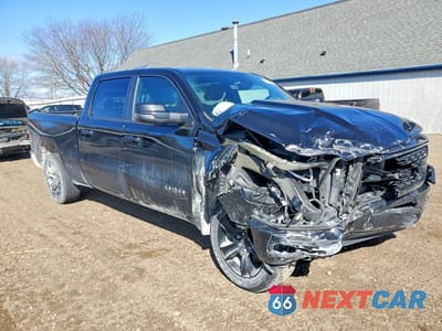 Czwarte zdjęcie samochodu z boku: 2024 RAM 1500 BIG HORN VIN:1C6SRFMT5RN139182 - miniatura