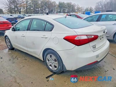 Drugie zdjęcie samochodu z przodu: 2016 KIA FORTE LX VIN:KNAFK4A63G5494119 - miniatura