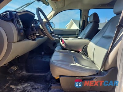 Zdjęcie 7 z 12 samochodu: 2008 CHEVROLET SILVERADO K1500 VIN:2GCEK133881311588 - miniatura