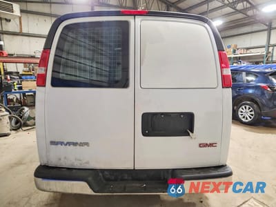 Zdjęcie 6 z 12 samochodu: 2017 GMC SAVANA G2500 VIN:1GTW7AFF7H1315830 - miniatura