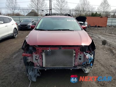 Piąte zdjęcie samochodu w środku: 2018 SUBARU CROSSTREK PREMIUM VIN:JF2GTABC6JG240506 - miniatura