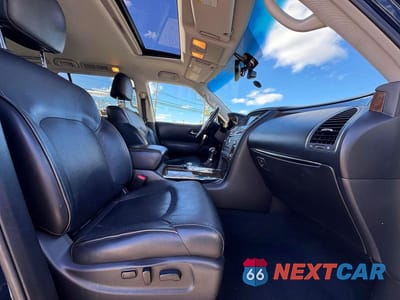 Piąte zdjęcie samochodu w środku: 2017 INFINITI QX80 BASE VIN:JN8AZ2NEXH9153801 - miniatura