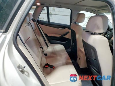 Zdjęcie 11 z 13 samochodu: 2014 BMW X1 XDRIVE35I VIN:WBAVM5C53EVV92483 - miniatura