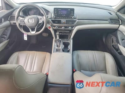 Zdjęcie 8 z 11 samochodu: 2019 HONDA ACCORD LX VIN:1HGCV1F16KA025777 - miniatura