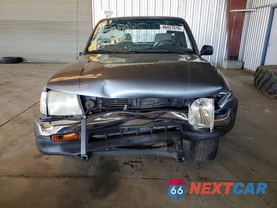 Piąte zdjęcie samochodu w środku: 1998 TOYOTA TACOMA BASE VIN:4TANL42N1WZ048023 - miniatura