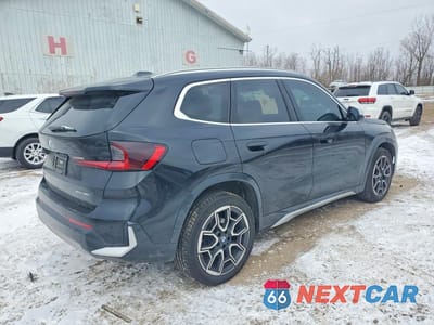 Trzecie zdjęcie samochodu z tyłu: 2023 BMW X1 XDRIVE28I VIN:WBX73EF06P5V95897 - miniatura