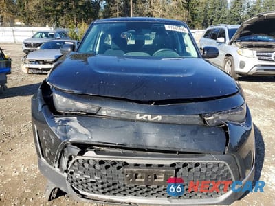 Piąte zdjęcie samochodu w środku: 2023 KIA SOUL LX VIN:KNDJ23AU6P7890572 - miniatura