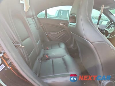 Zdjęcie 10 z 12 samochodu: 2016 MERCEDES BENZ CLA VIN:WDDSJ4EB7GN299531 - miniatura