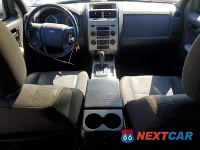 Zdjęcie 8 z 12 samochodu: 2011 FORD ESCAPE XLT VIN:1FMCU0DG8BKB96779 - miniatura