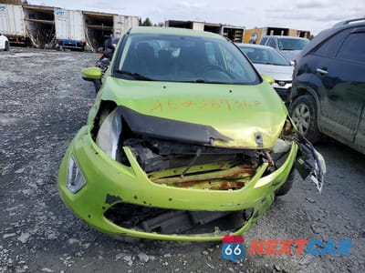 Piąte zdjęcie samochodu w środku: 2011 FORD FIESTA SES VIN:3FADP4FJ3BM168404 - miniatura