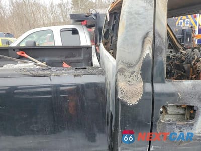 Zdjęcie 11 z 12 samochodu: 2005 GMC SIERRA K2500 HEAVY DUTY VIN:1GTHK24U45E137538 - miniatura