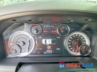 Zdjęcie 9 z 12 samochodu: 2019 RAM 1500 CLASSIC SLT VIN:1C6RR7GT8KS692609 - miniatura