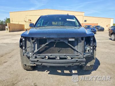 Piąte zdjęcie samochodu w środku: 2017 CHEVROLET TAHOE C1500 LT VIN:1GNSCBKC0HR220885 - miniatura