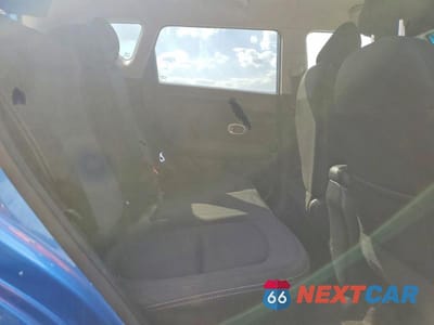 Zdjęcie 10 z 11 samochodu: 2018 KIA SOUL + VIN:KNDJP3A51J7588253 - miniatura